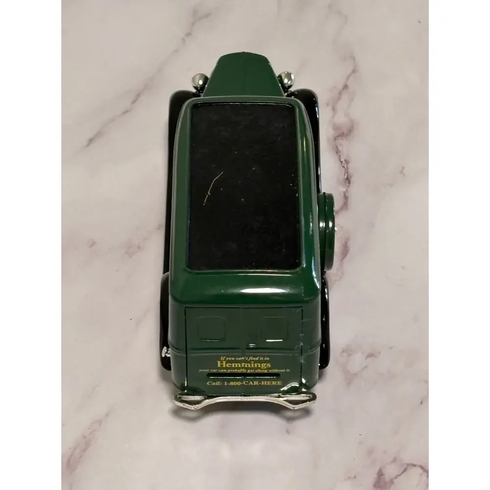 ERTL 1932 Ford Delivery Van Coin Bank Hemmings Motor News Green Die Cast 1:28